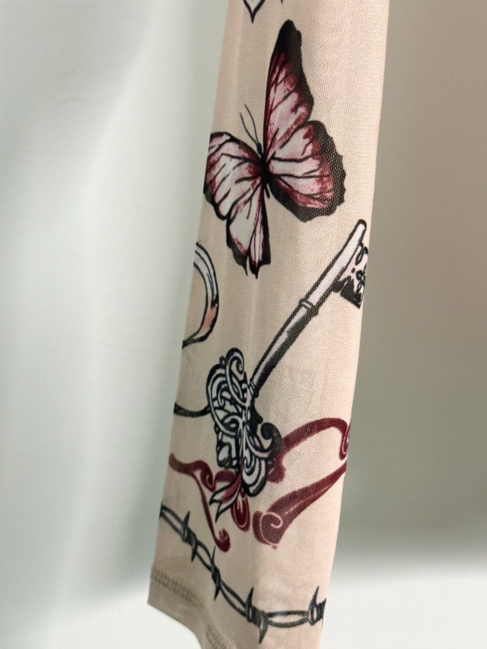 Wild Fable Mesh Long Sleeve Top XL Sheer Tattoo Print Cream - Picture 12 of 17